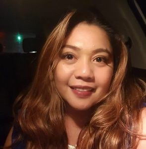 Meet your Posher, Carmela